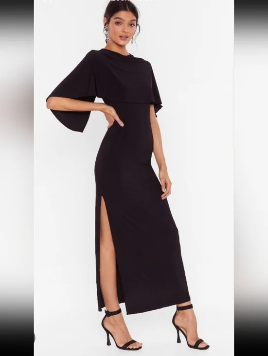 Chic Black Sleeve Maxi Dress - Elegant Evening Wear - Picture 2 of 11
